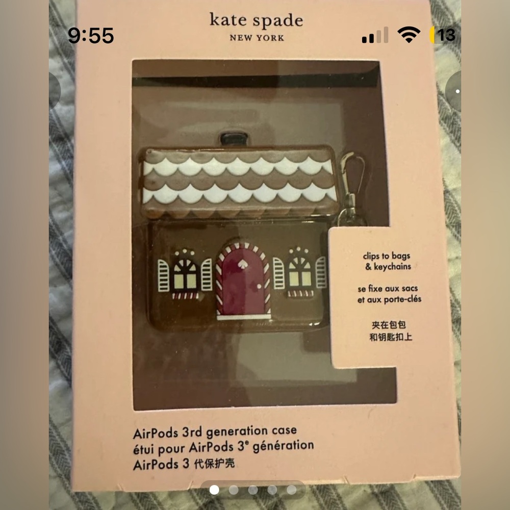 Kate Spade Gingerbread House Holiday Airpod 3rd Generation Silicon Case nib